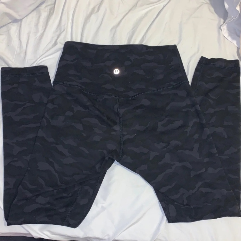 Lululemon Align Black Sequoia 7/8 Legging size 4